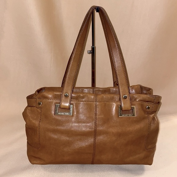 Michael By Michael Kors Vintage Tan Leather Satchel/Shoulder EUC - Picture 4 of 16